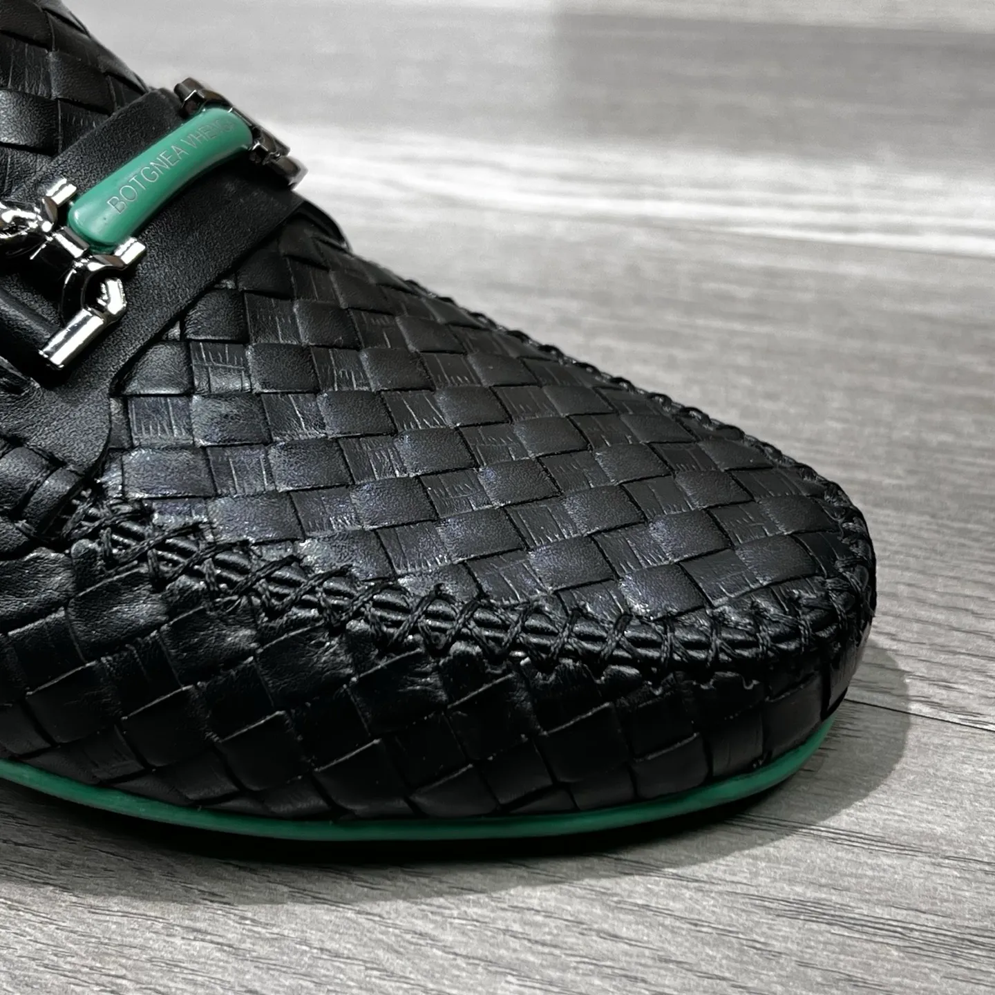 Ex-factory price 500 BV〰️Purely handmade classic men's beanie shoes👉👉driving shoes, slip-on shoes, made of imported cowhide woven from Italy, 💕water-dyed cowhide lining, 🔊original outsole, waterproof platform design, comfortable on the feet. A good choice for traveling and driving, two colors available, code number: 38-44, (45 can be customized)